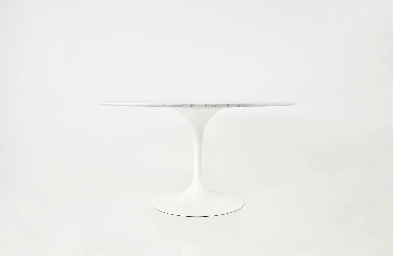 Tulip Dining Table by Eero Saarinen for Knoll, 1990s 2