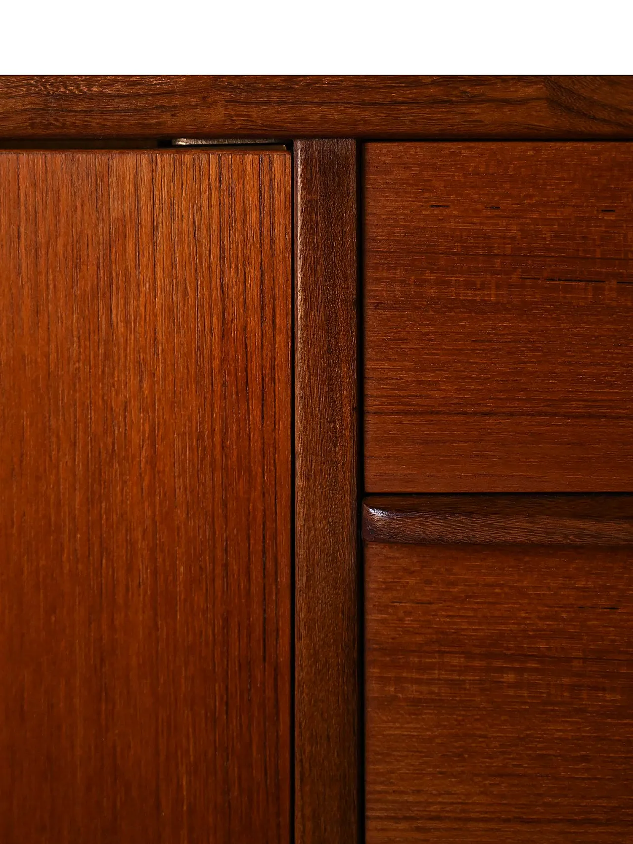 Sideboard di modernariato in teak, anni '60 8