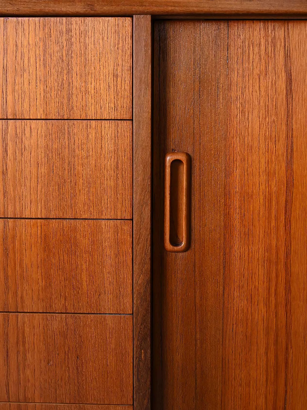 Sideboard scandinavo in teak 10