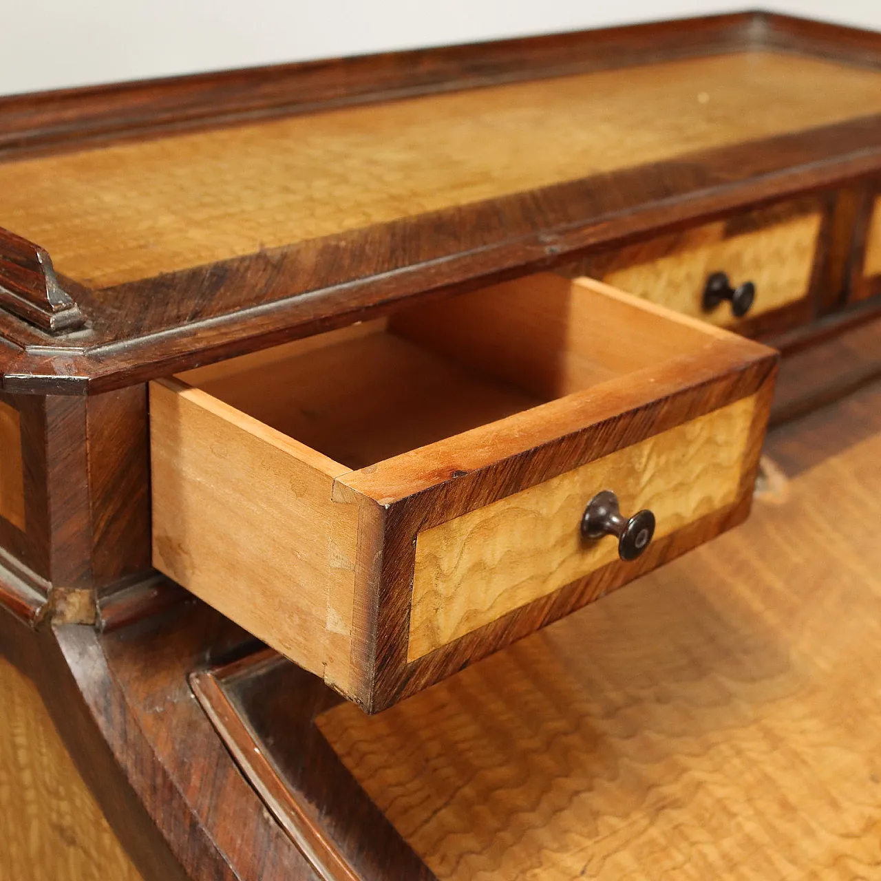 Napoleon III flap-door desk in walnut and bronze, 19th century 4