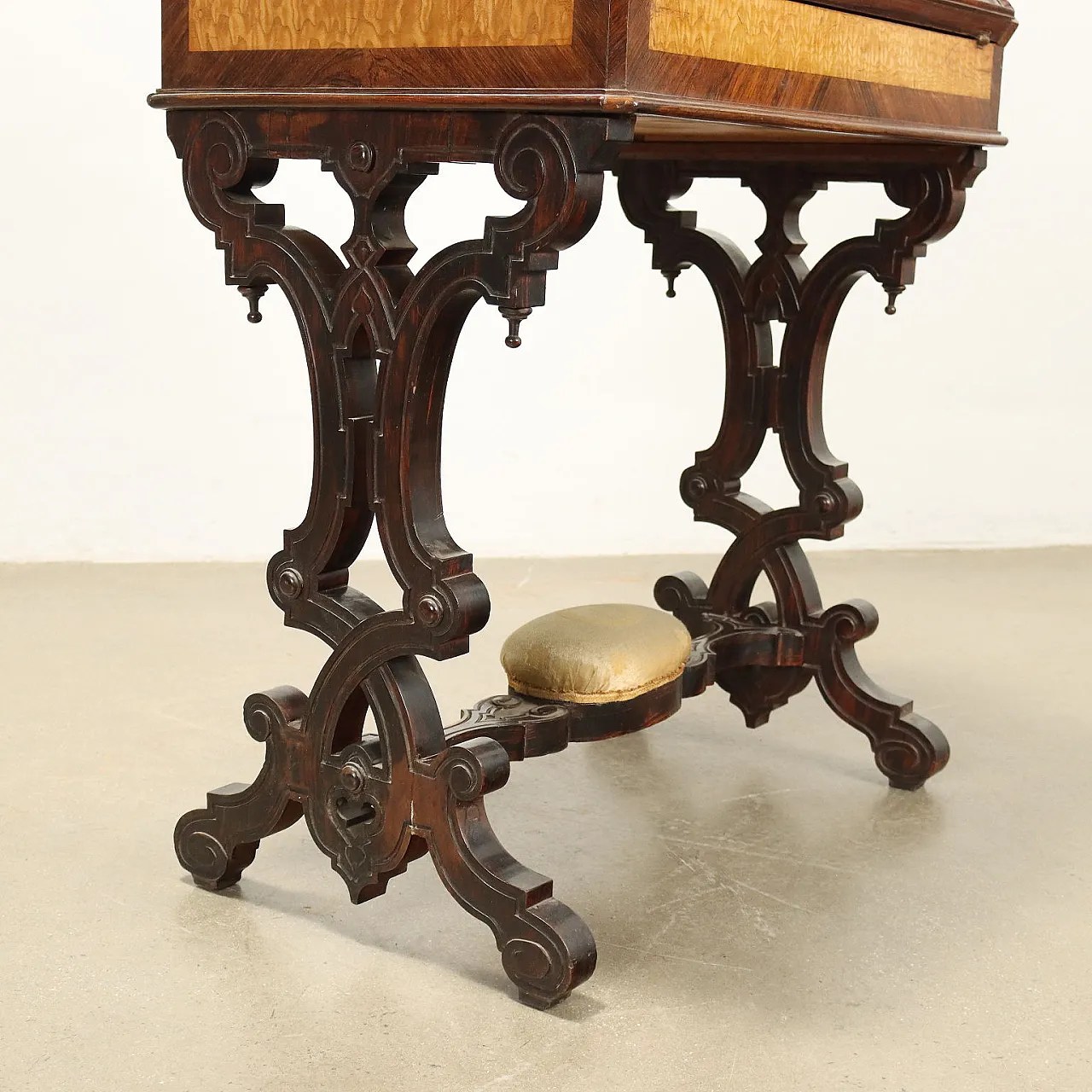 Napoleon III flap-door desk in walnut and bronze, 19th century 9