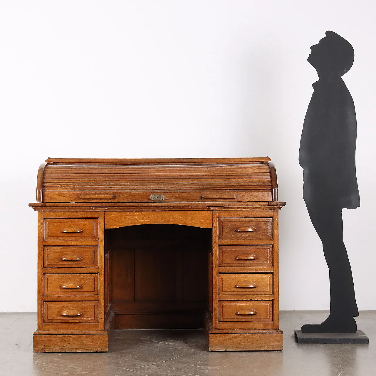 Oak writing desk with drawers, 20th century 2