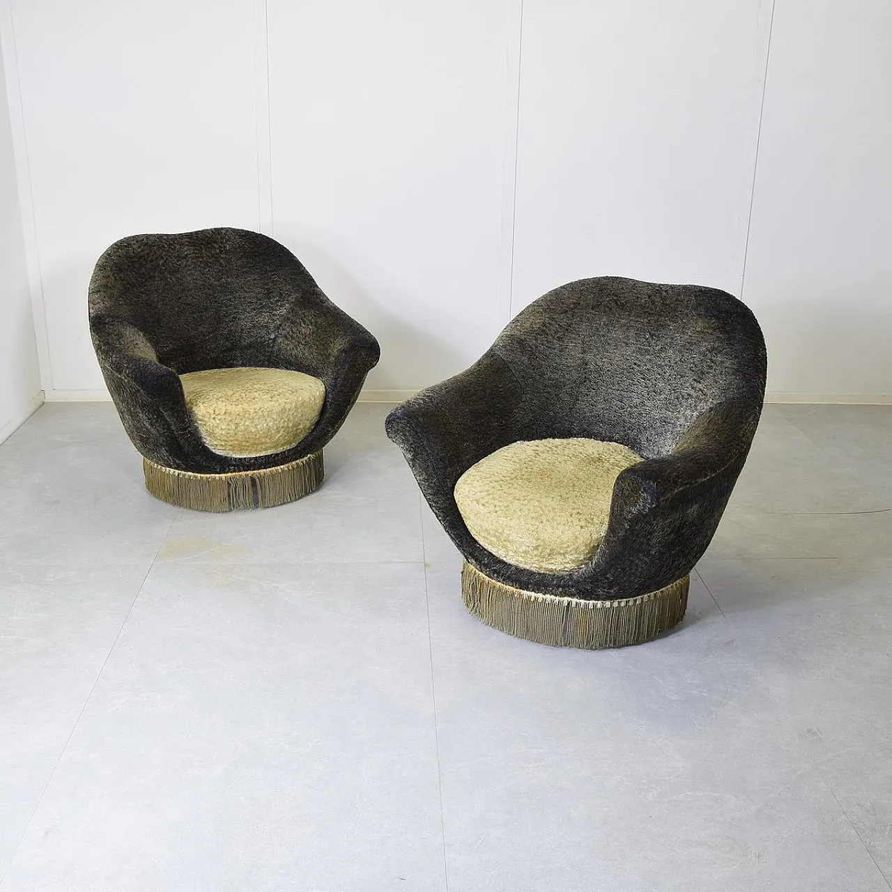 Pair of original fabric armchairs by Federico Munari, 1950s 1