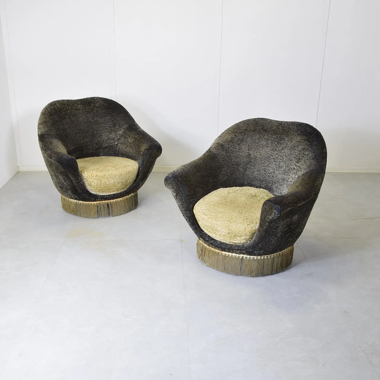 Pair of original fabric armchairs by Federico Munari, 1950s 2