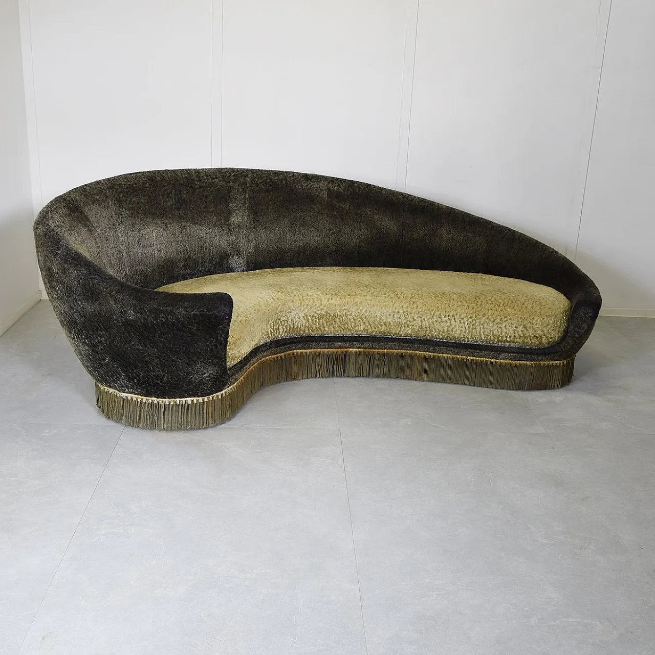 Curved fabric sofa by Federico Munari, 1950s 1