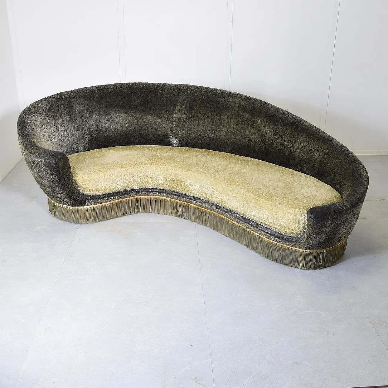 Curved fabric sofa by Federico Munari, 1950s 8