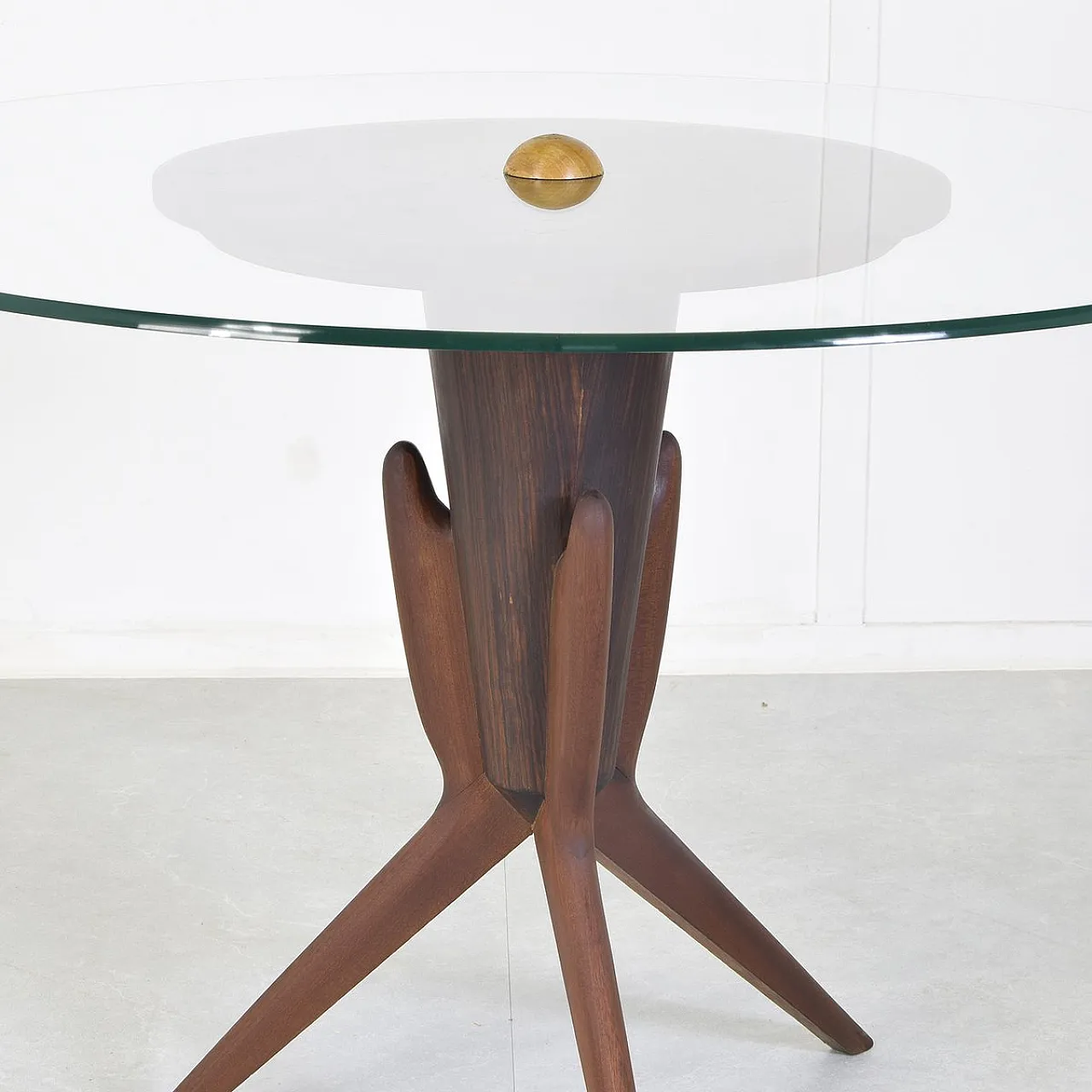 Wood and glass coffee table attributed to Osvaldo Borsani, 1960s 1