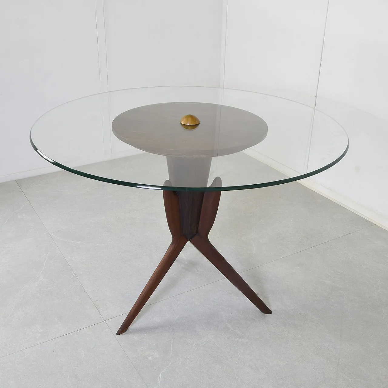 Wood and glass coffee table attributed to Osvaldo Borsani, 1960s 6