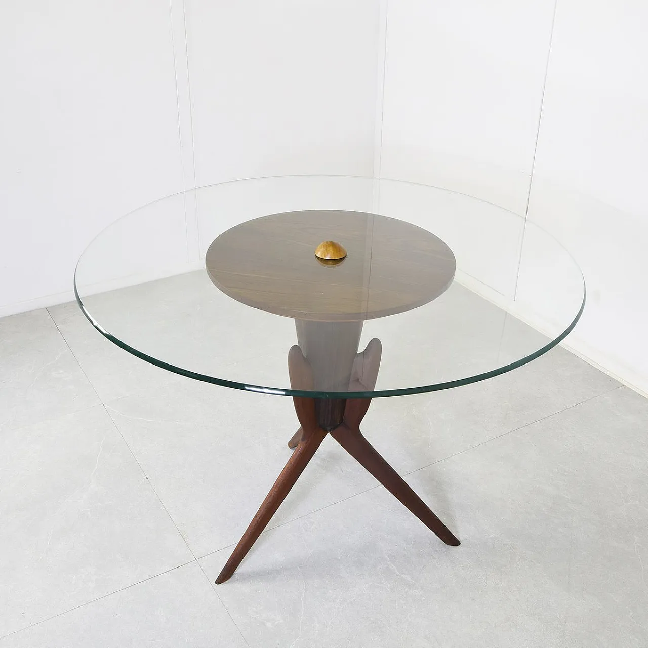 Wood and glass coffee table attributed to Osvaldo Borsani, 1960s 7