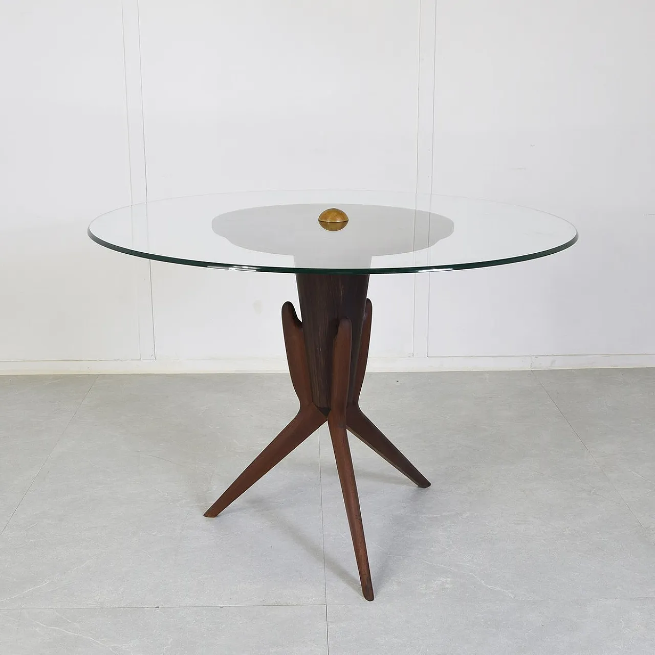 Wood and glass coffee table attributed to Osvaldo Borsani, 1960s 9