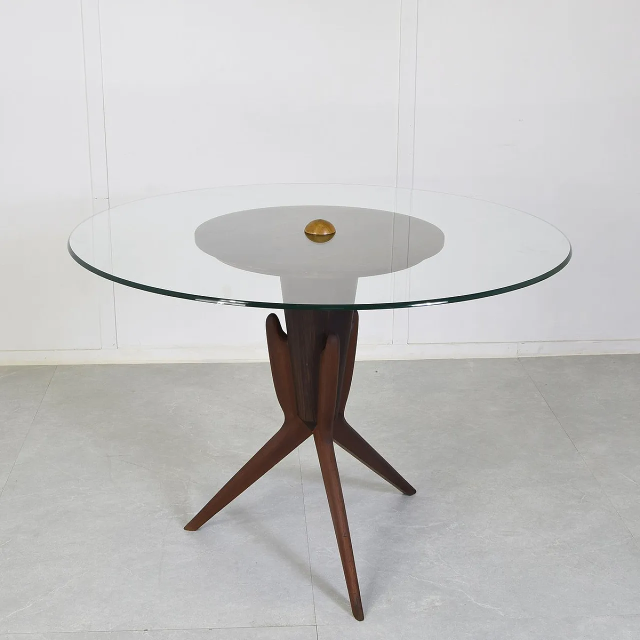 Wood and glass coffee table attributed to Osvaldo Borsani, 1960s 11