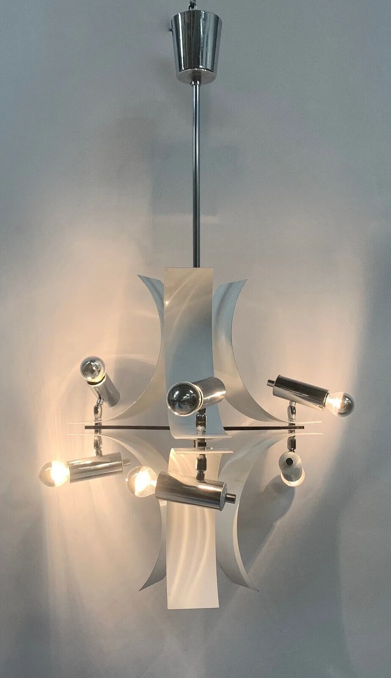 Chandelier with spotlights attributed to Reggiani, 1970s 6