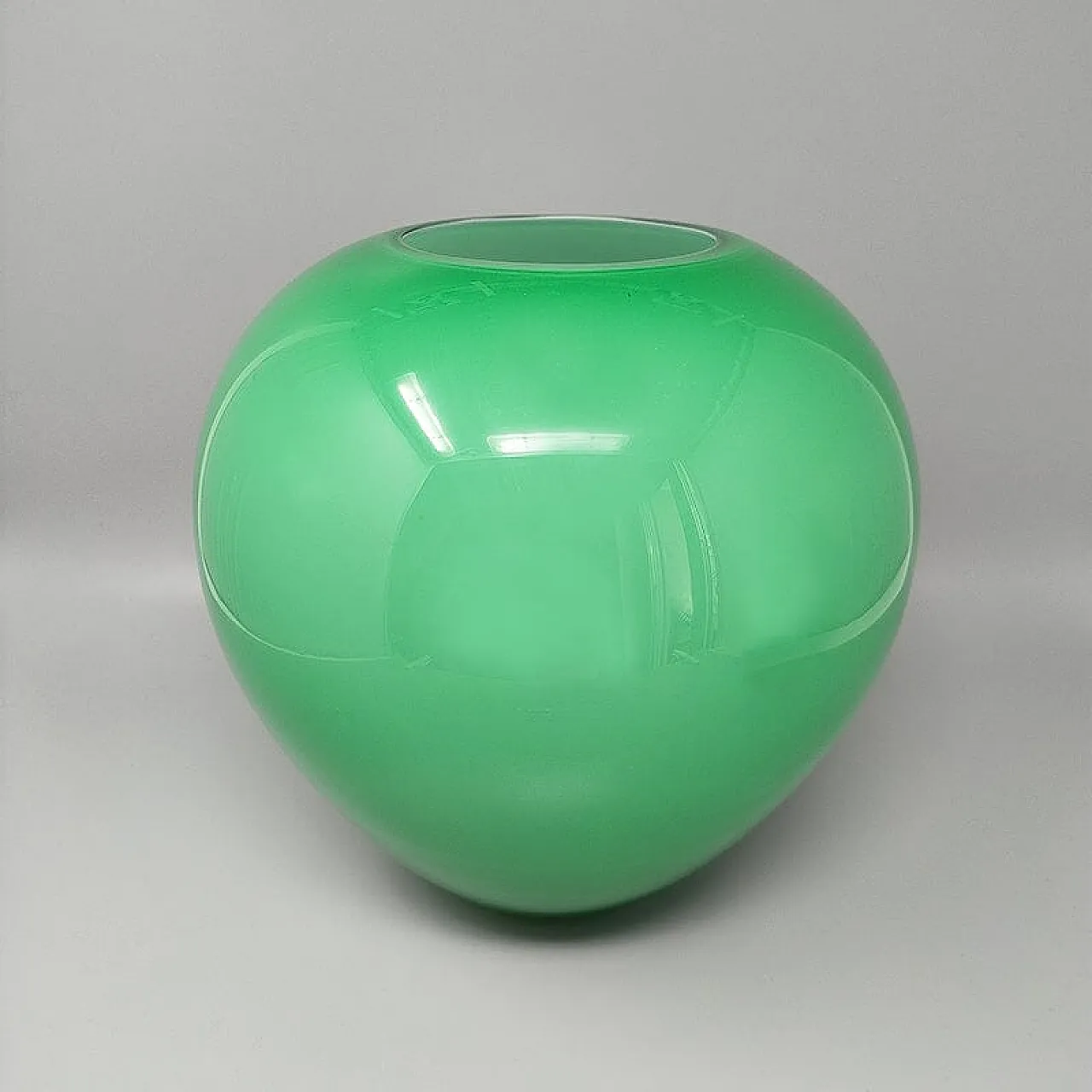 Green vase by Ind. Vetraria Valdarnese, 60s 2