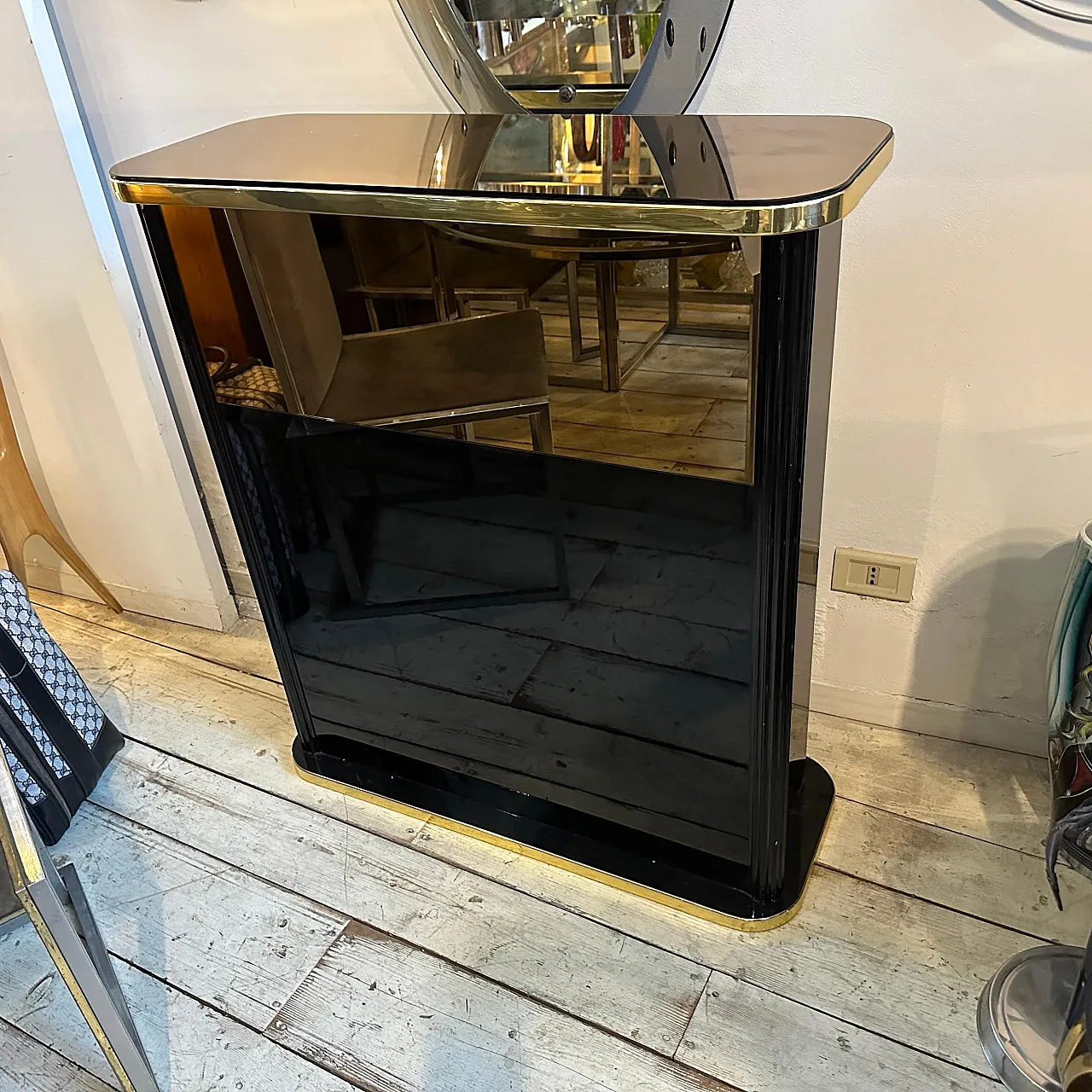 Bar cabinet with stools, 1960s 11