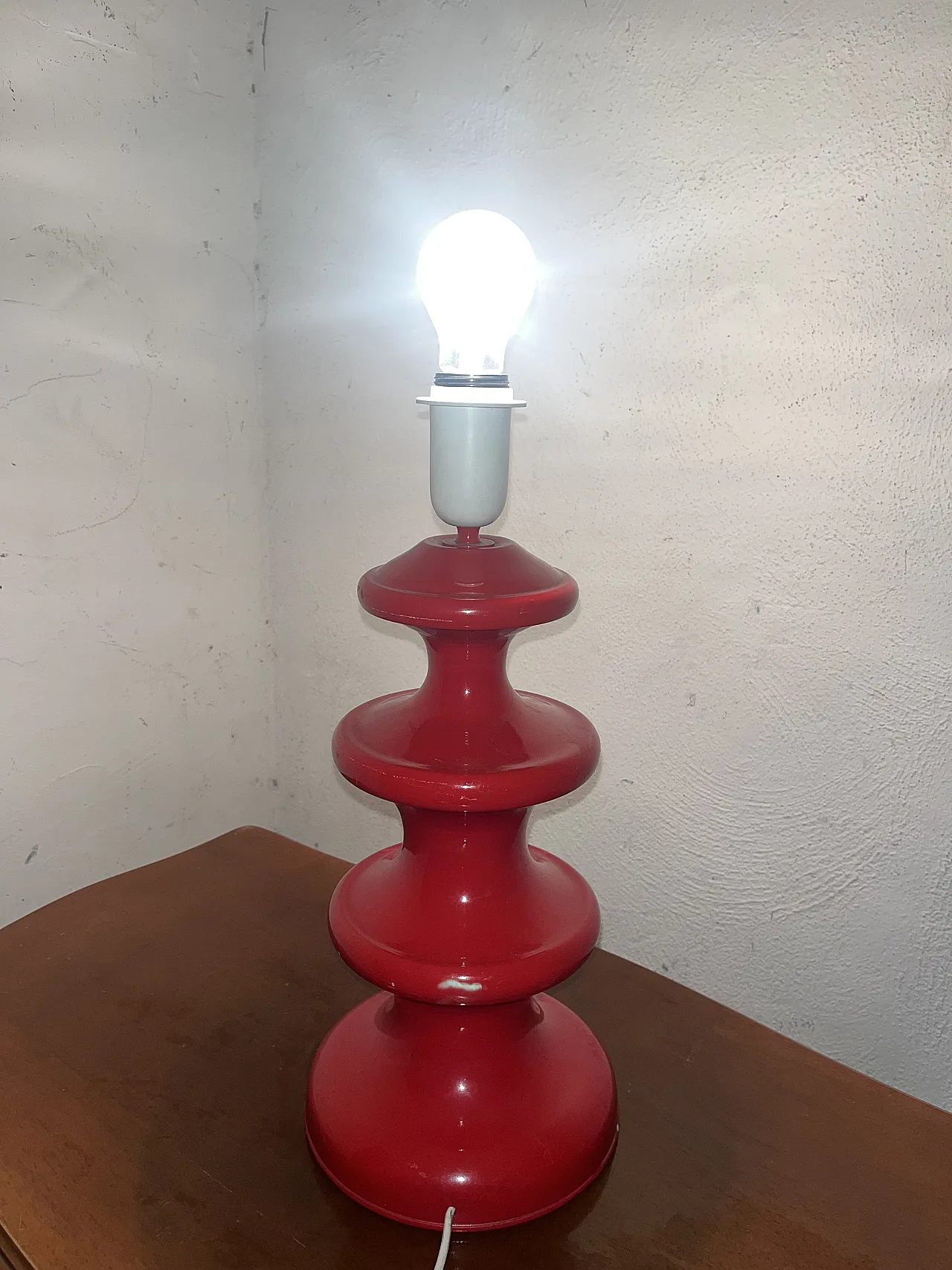 Lampada in metallo rosso, anni '70 4