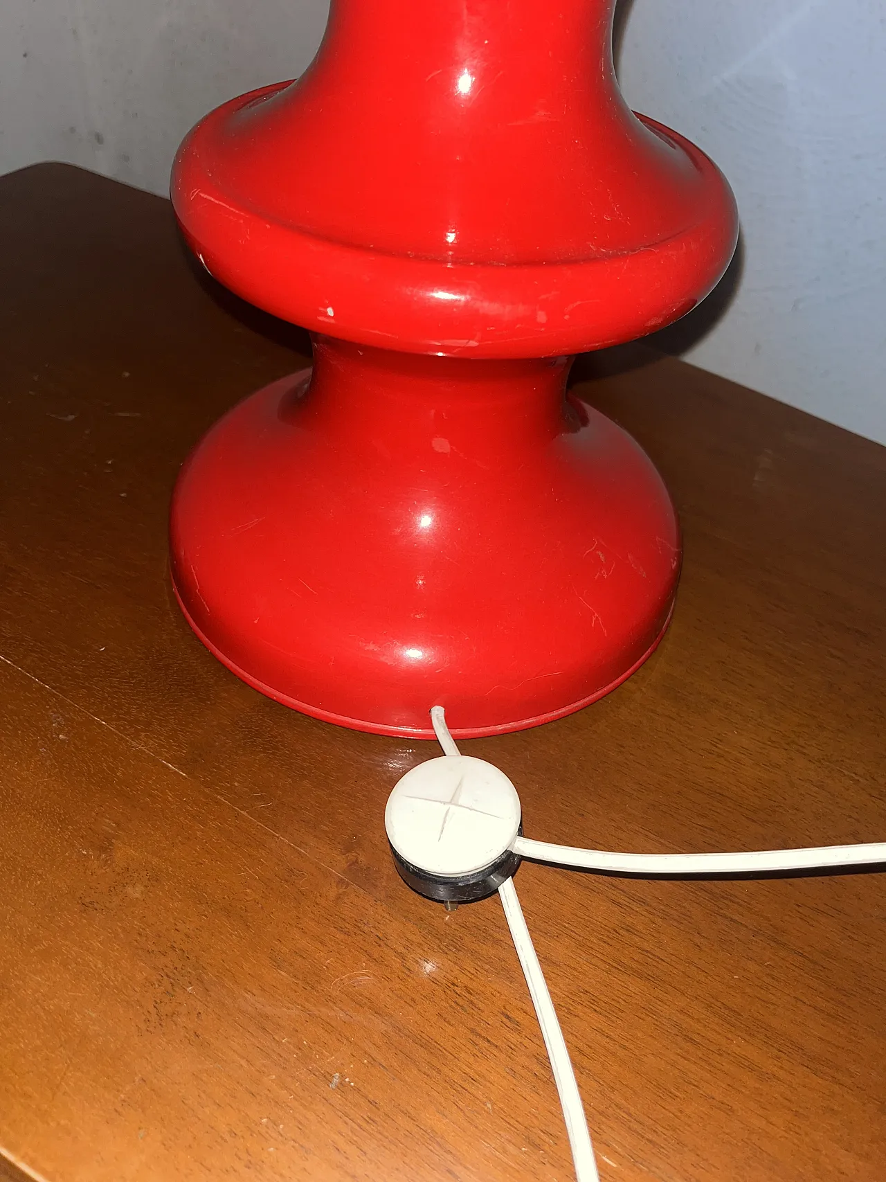 Lampada in metallo rosso, anni '70 6