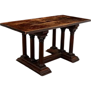 Neo-Renaissance table with walnut columns, 20th century