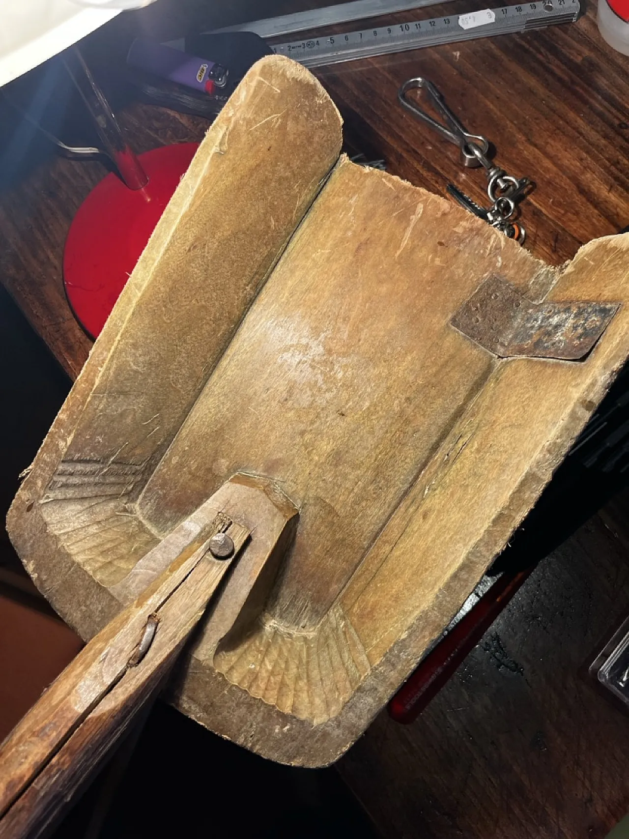 Rustic Grain shovel in wood, Italy, early 20th century 5