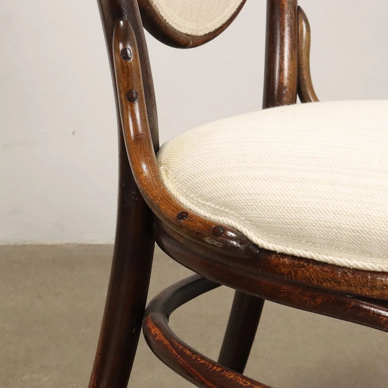 Coppia di sedie Thonet in faggio, fine '800 5