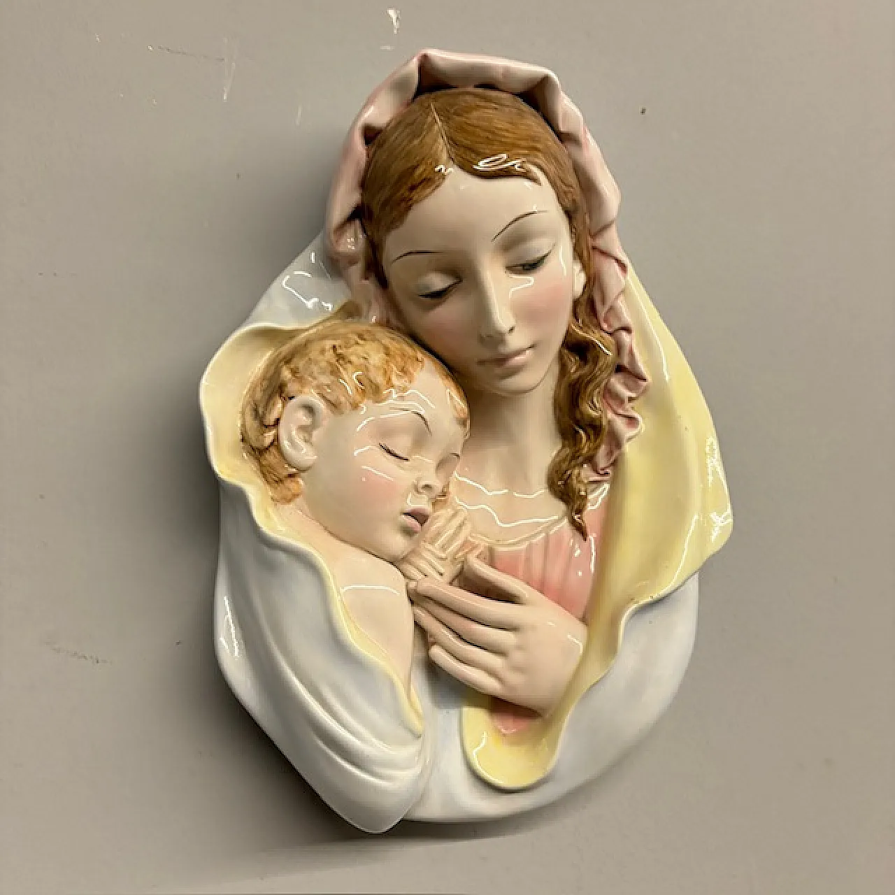 Maiolica policroma Vergine e bambino Toscana, anni '50 4