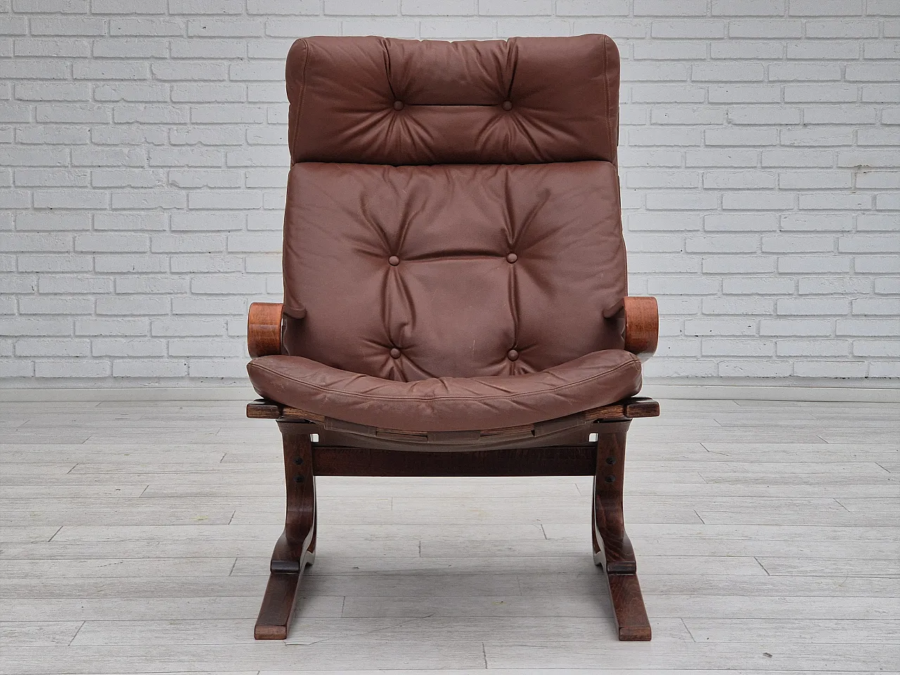 Scandinavian lounge chair leather, 1970s 9