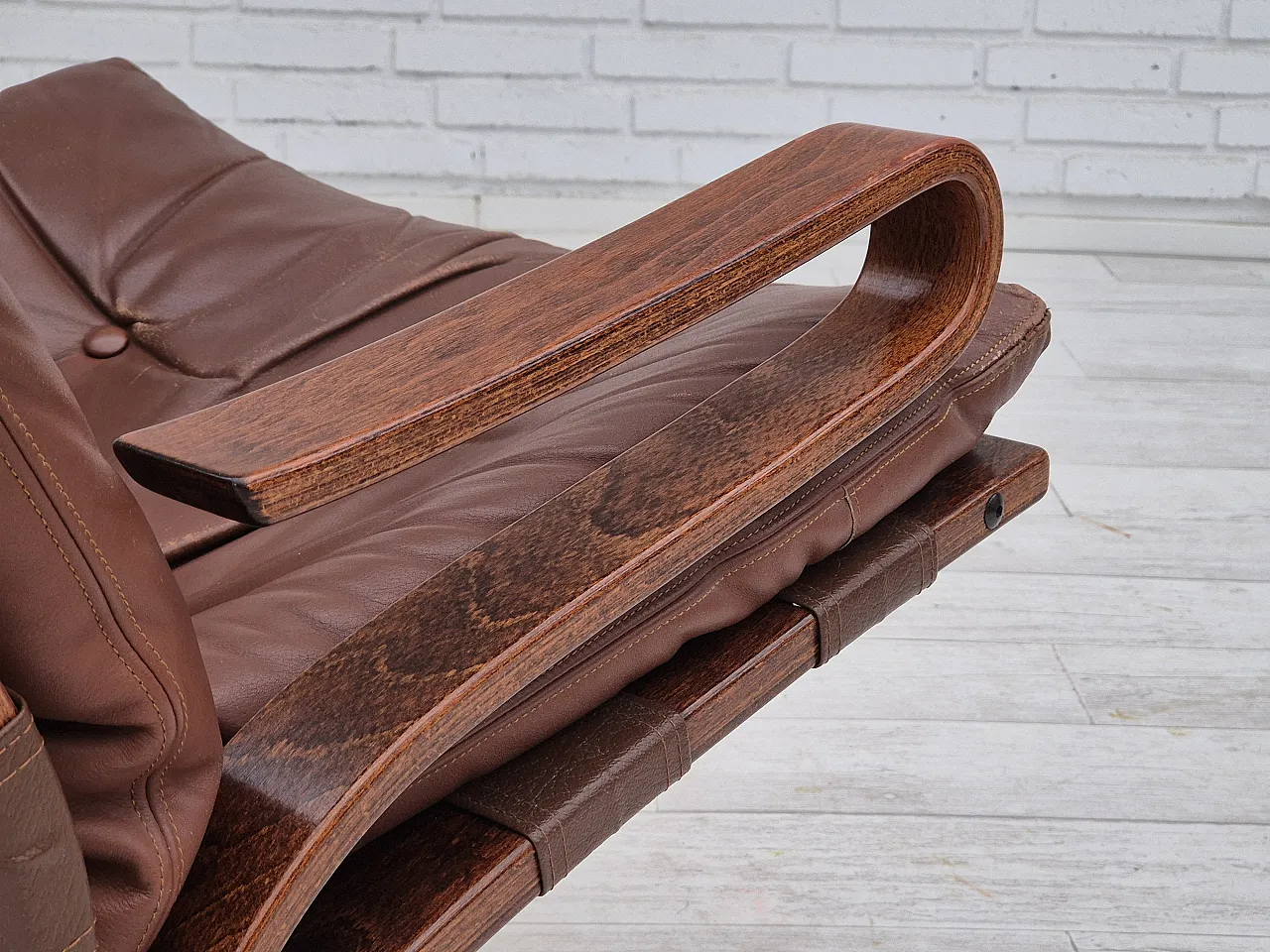 Scandinavian lounge chair leather, 1970s 14