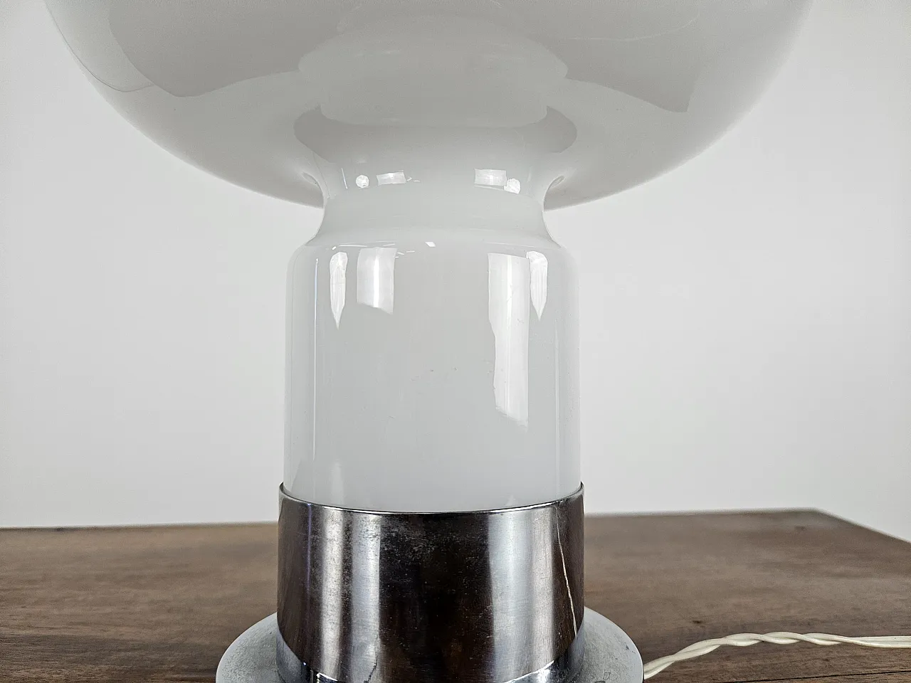 Table lamp in glass and metal, 70s 4