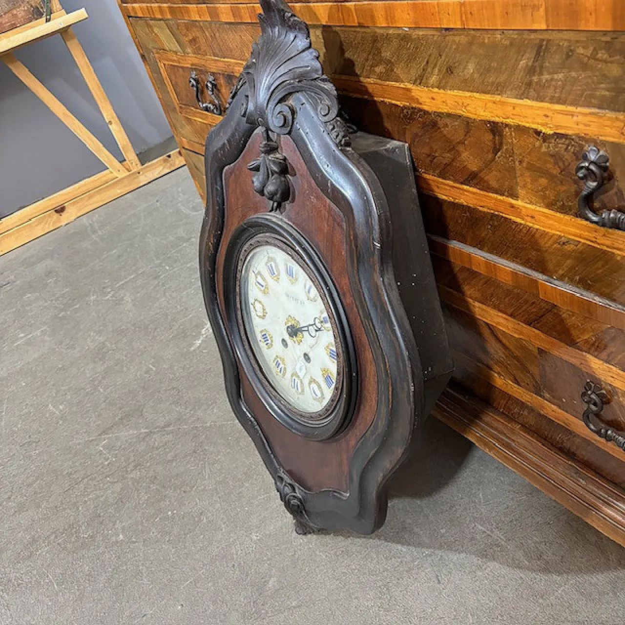 Walnut and rosewood “Ox's eye” wall clock, 1850 8