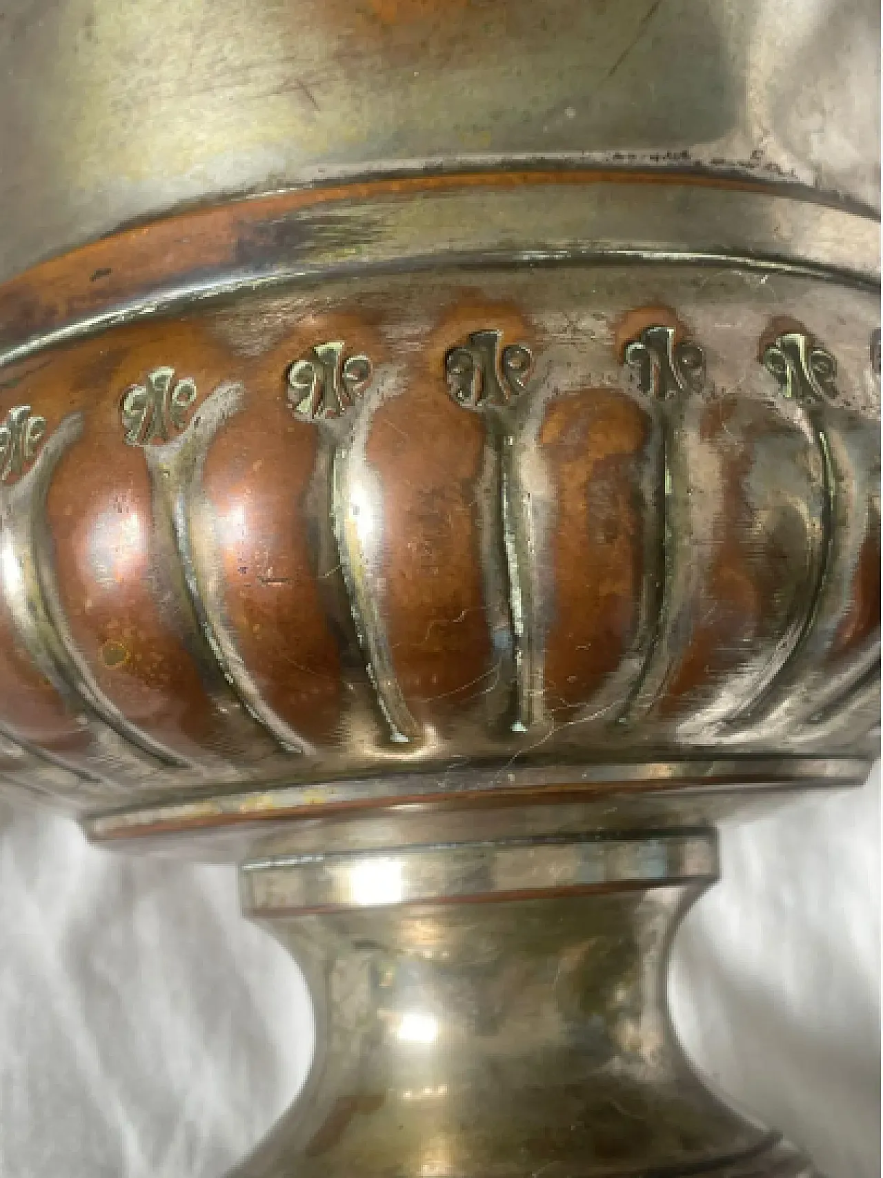 Silver bucket with side handles, 19th century 4