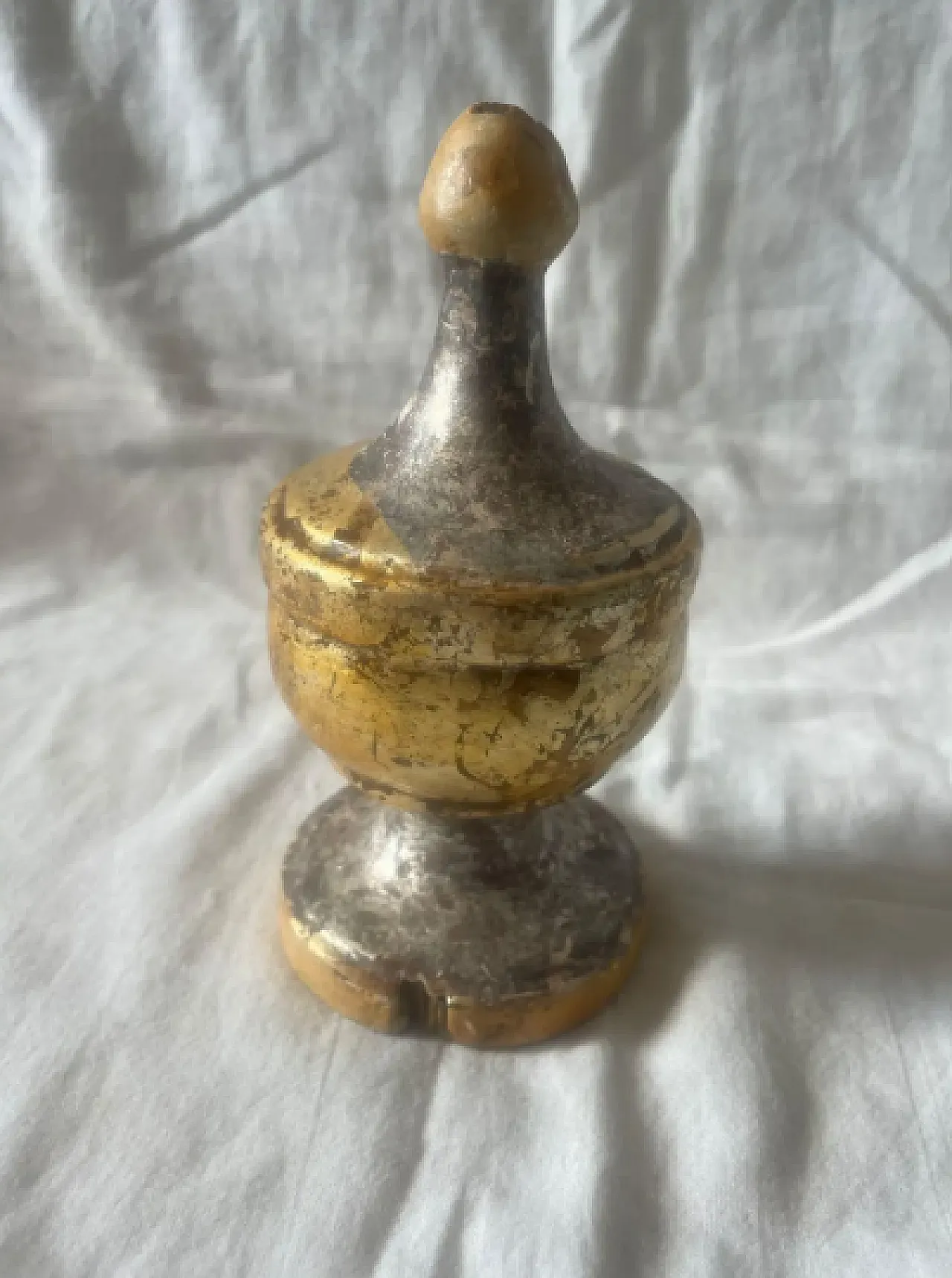 Hand-carved gilded and silvered wooden base, late 19th century 2