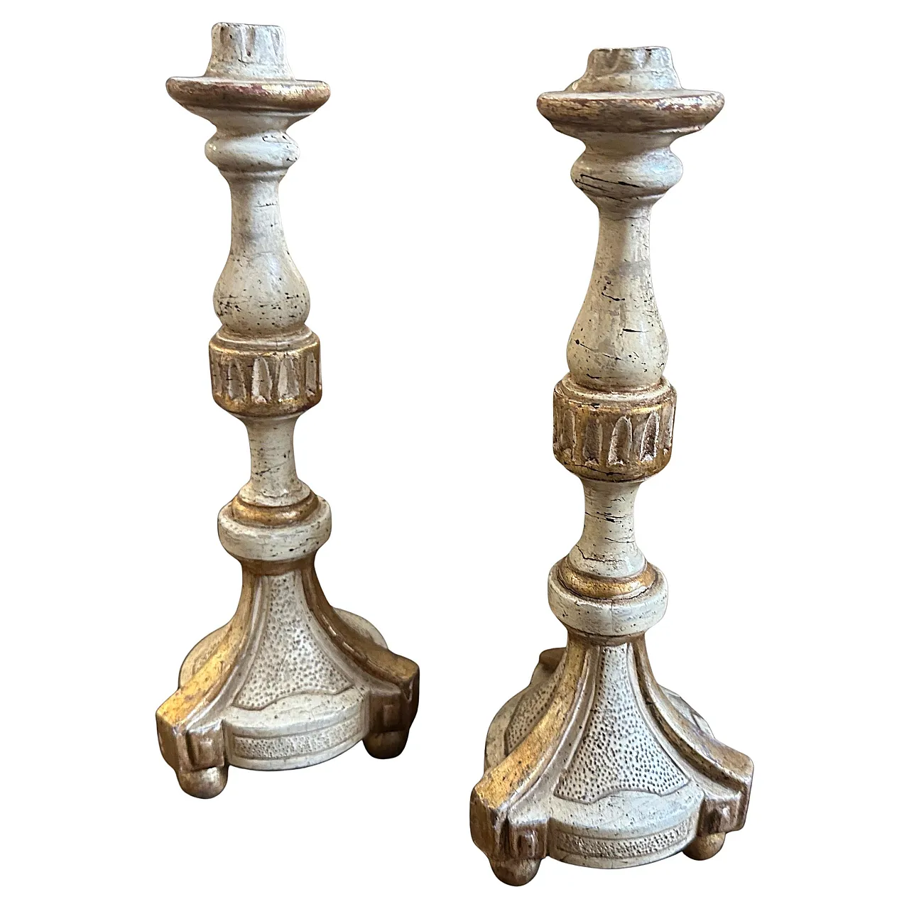 Pair of Louis XVI candlesticks in lacquered wood, 18th century 1