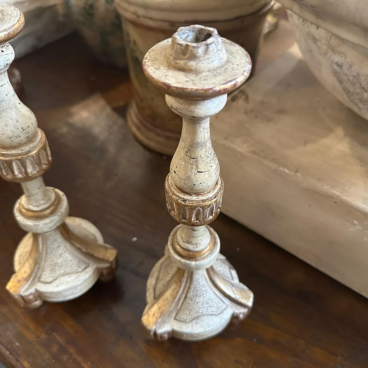 Pair of Louis XVI candlesticks in lacquered wood, 18th century 8