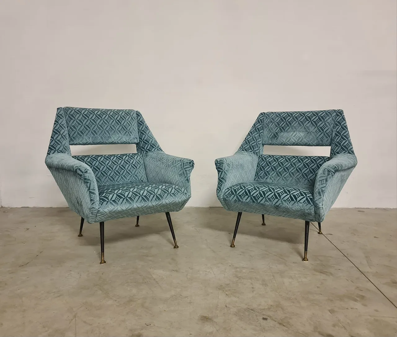 Pair of armchairs by Gigi Radice for Minotti, 50s 2