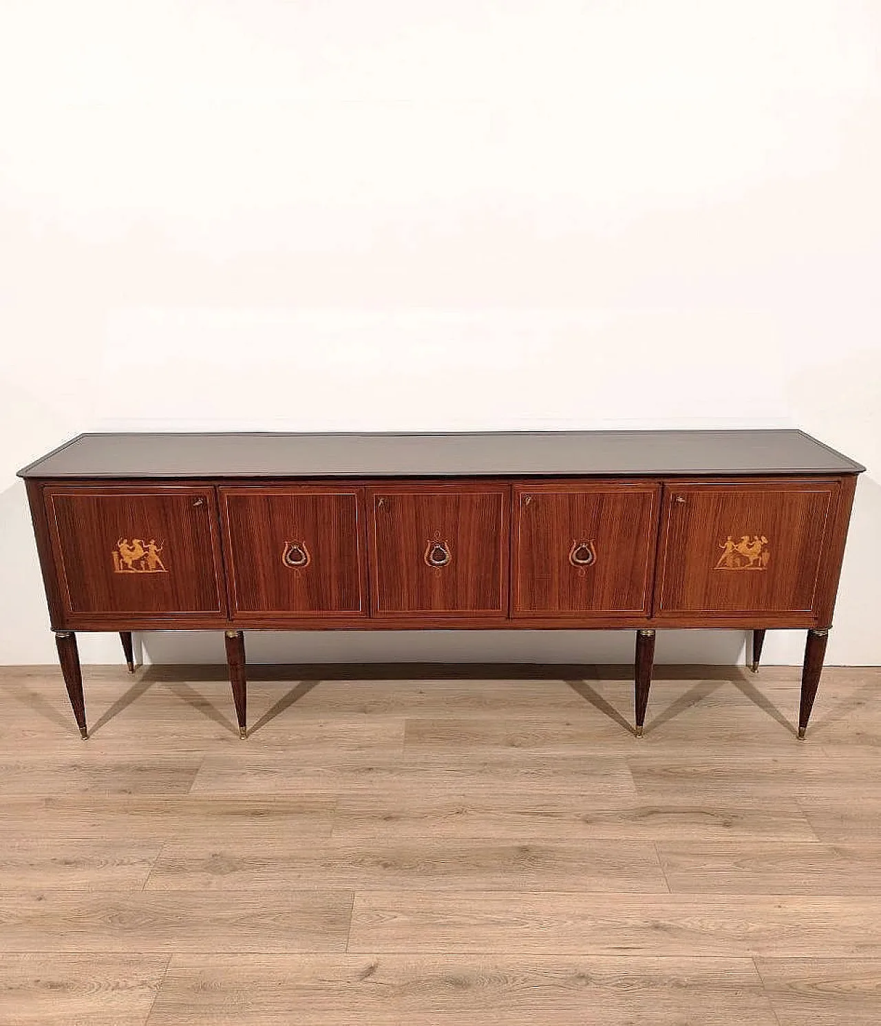 Esposizione Permanente mobili Cantù, credenza anni '50 3