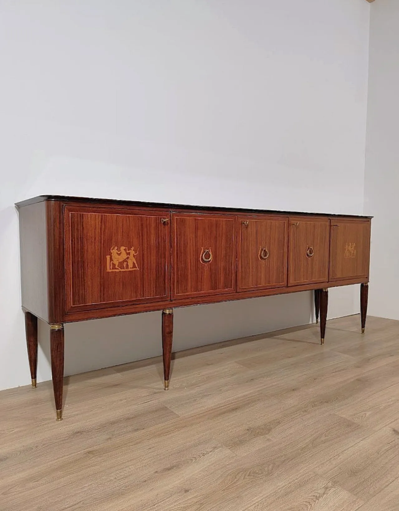 Esposizione Permanente mobili Cantù, credenza anni '50 5