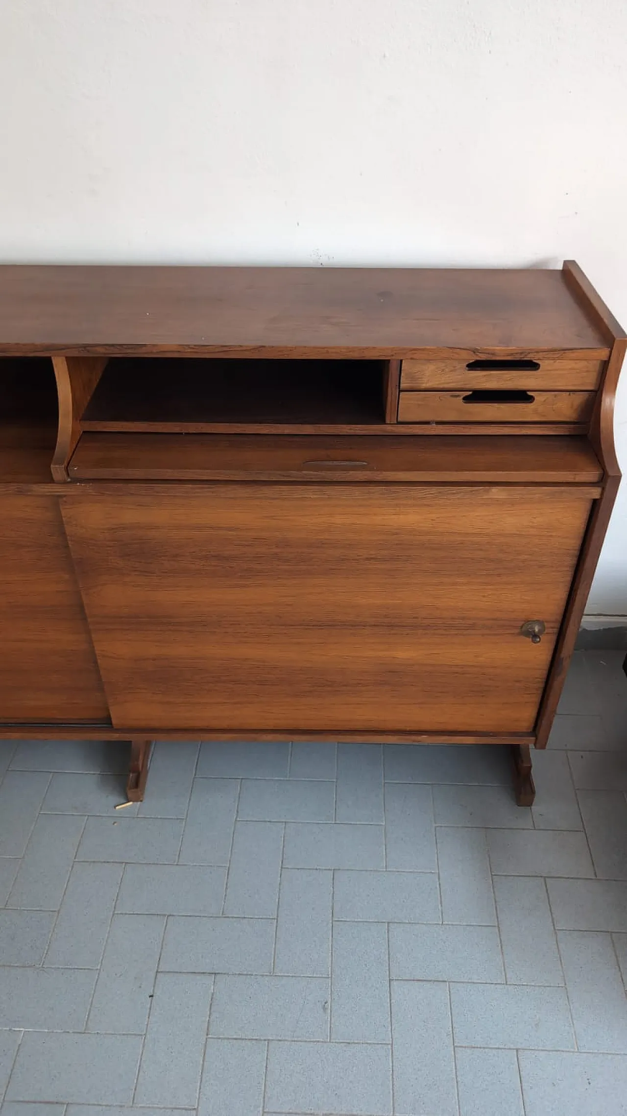 Italian sideboard, 70s 4