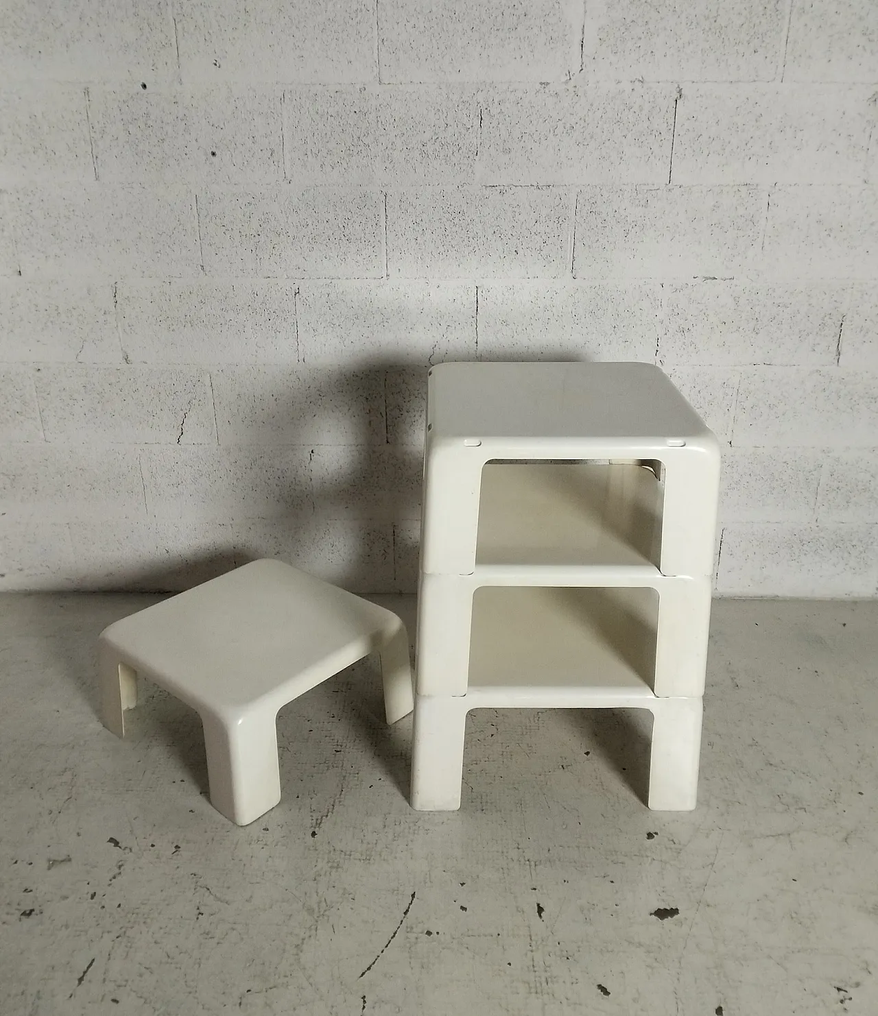 4 stackable nesting tables “I 4 cats” by M. Bellini for C&B, 70s 4