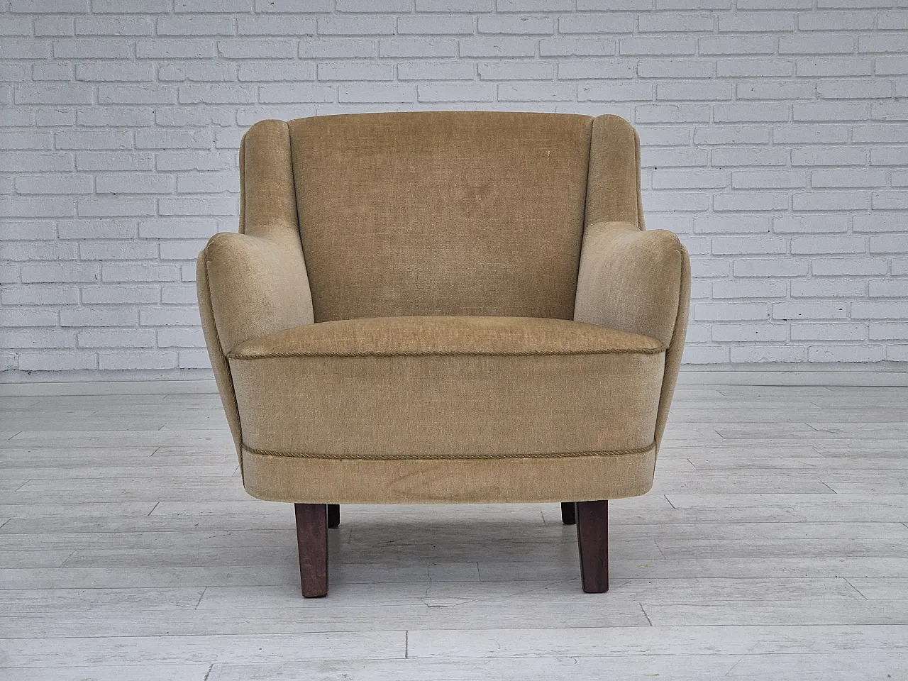 Danish velvet lounge armchair, 1970s 4