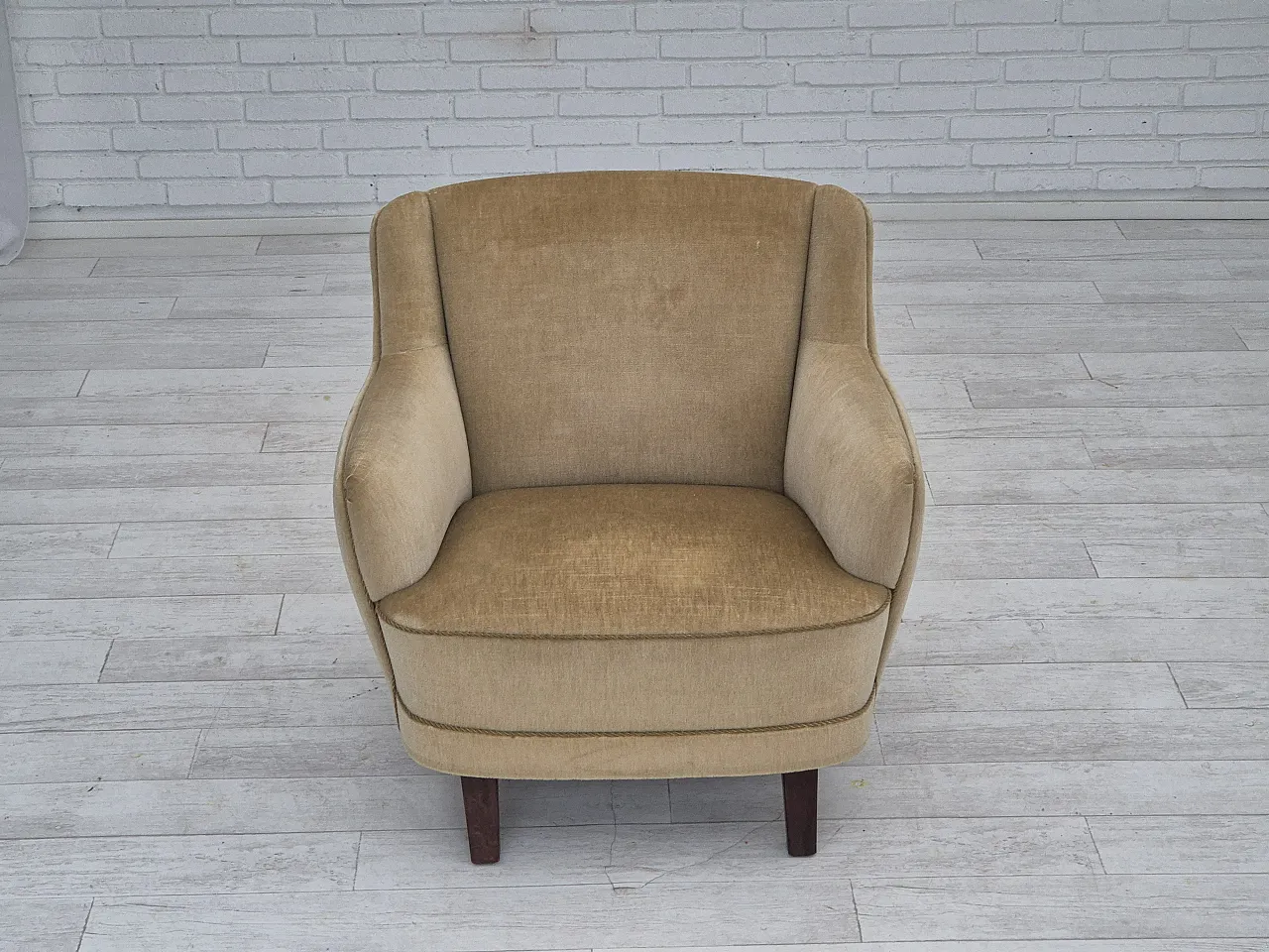 Danish velvet lounge armchair, 1970s 5