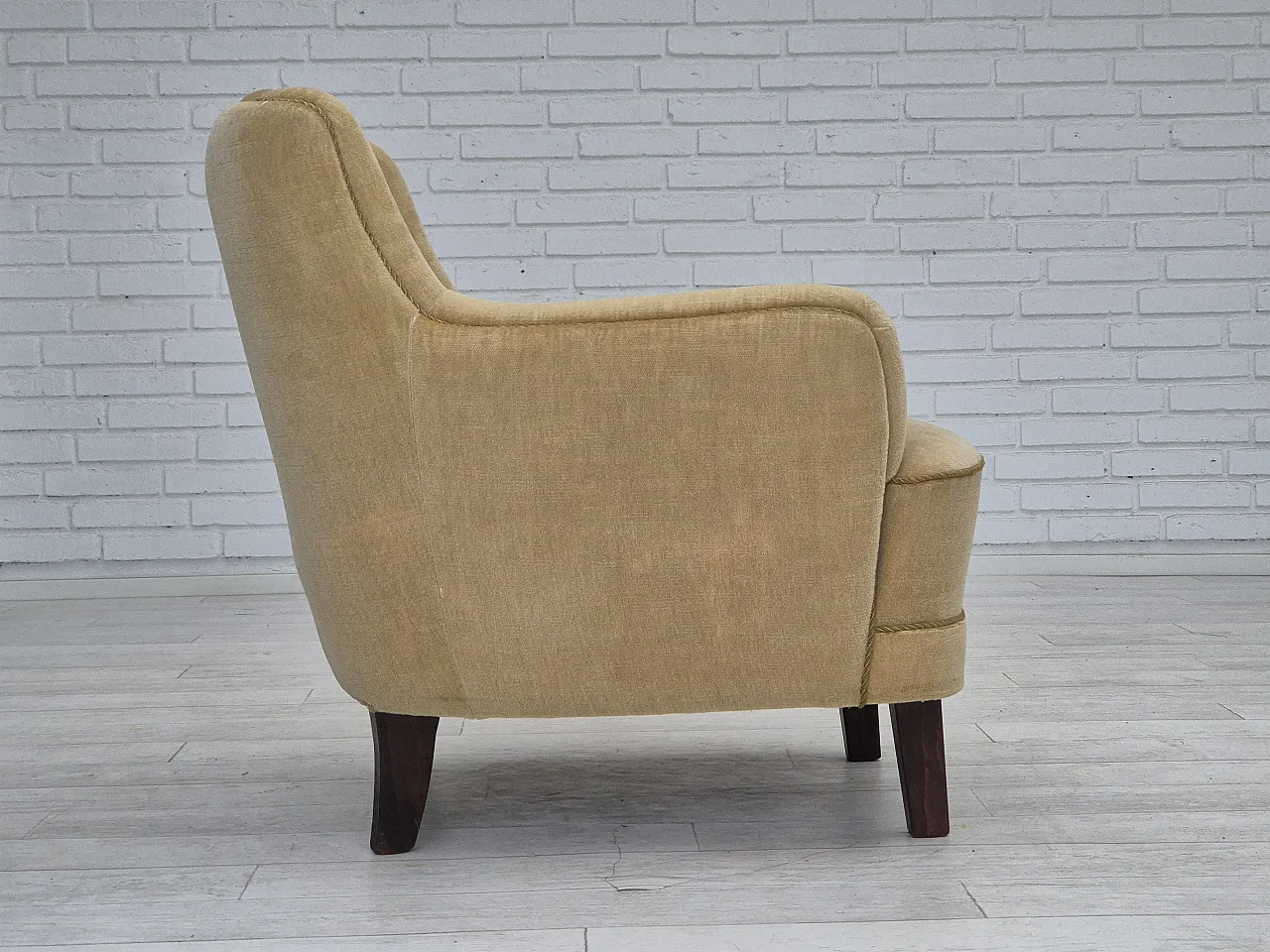 Danish velvet lounge armchair, 1970s 6