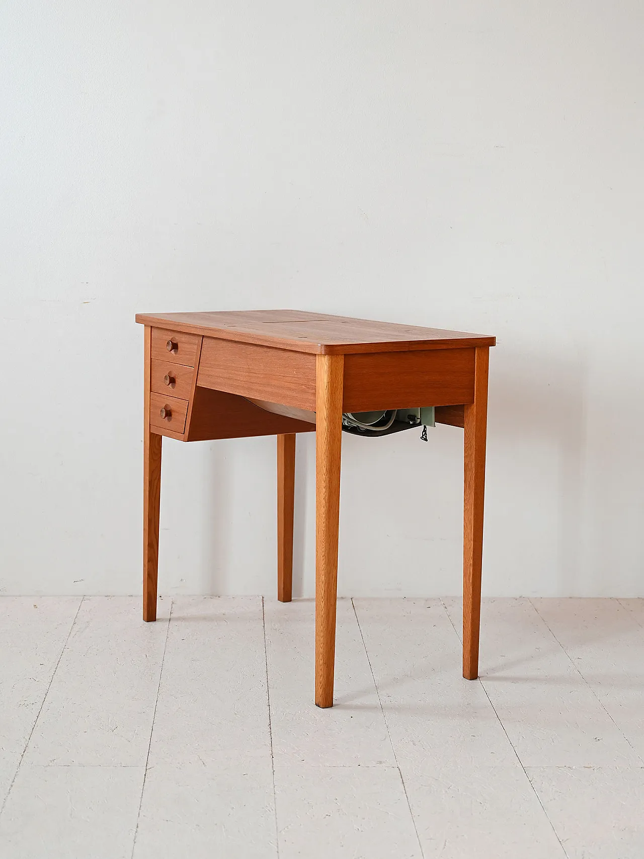 Desk with Singer sewing machine, 1970s 5