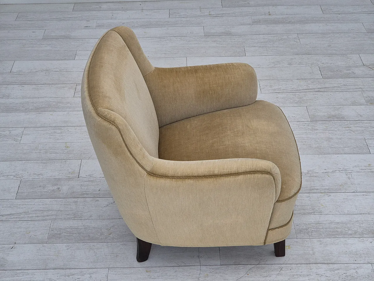 Danish velvet lounge armchair, 1970s 7