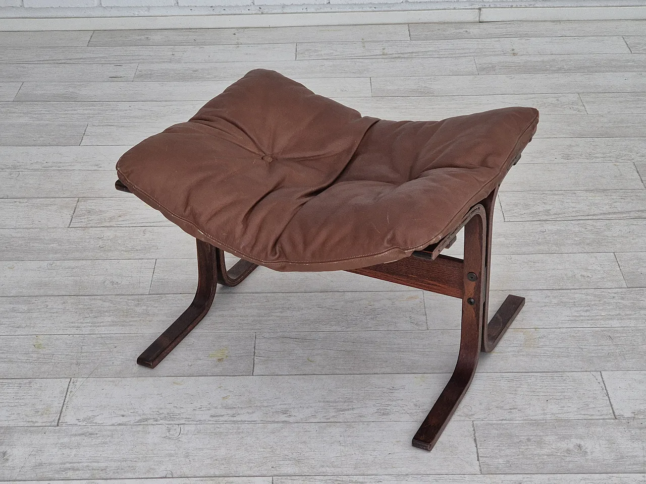 "Siesta" footstool by Ingmar Relling, Norway, 70s 11