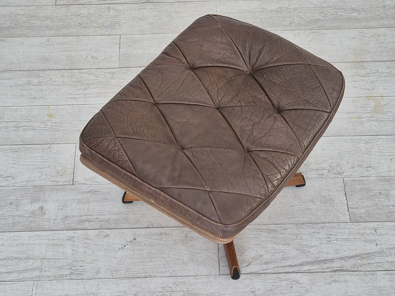 Adjustable footstool by Madsen & Schubell, 1970s 12