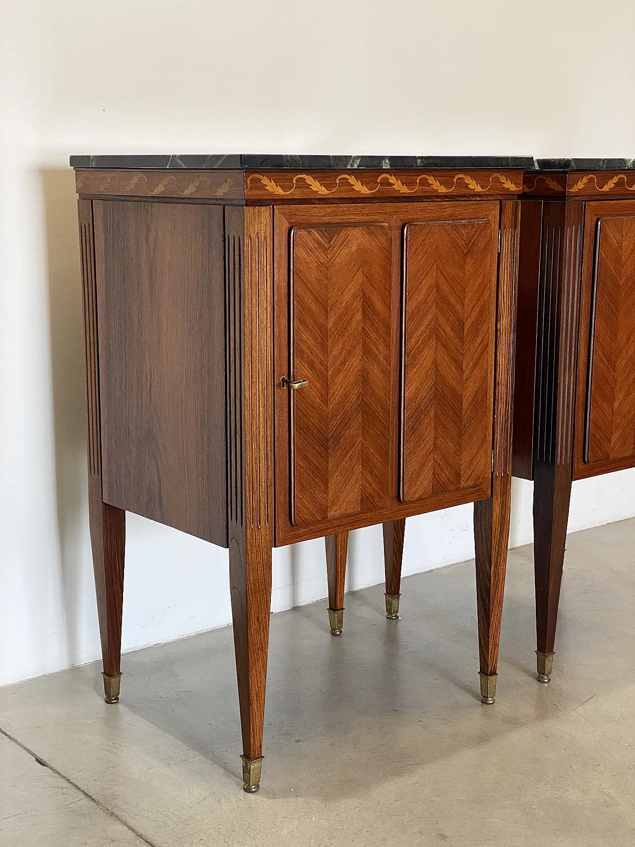 Pair of cabinets in the style of Paolo Buffa, 40s 4