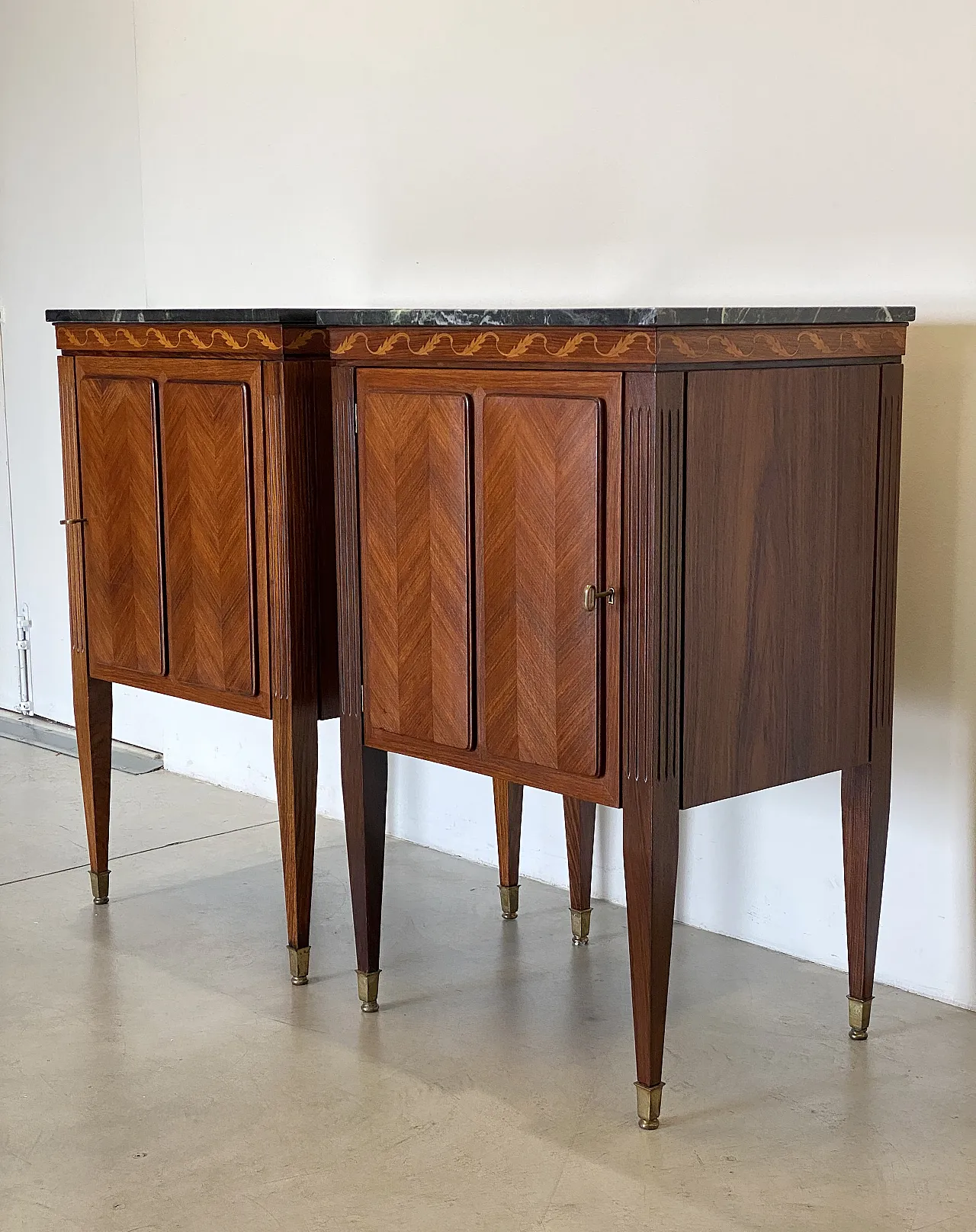 Pair of cabinets in the style of Paolo Buffa, 40s 7