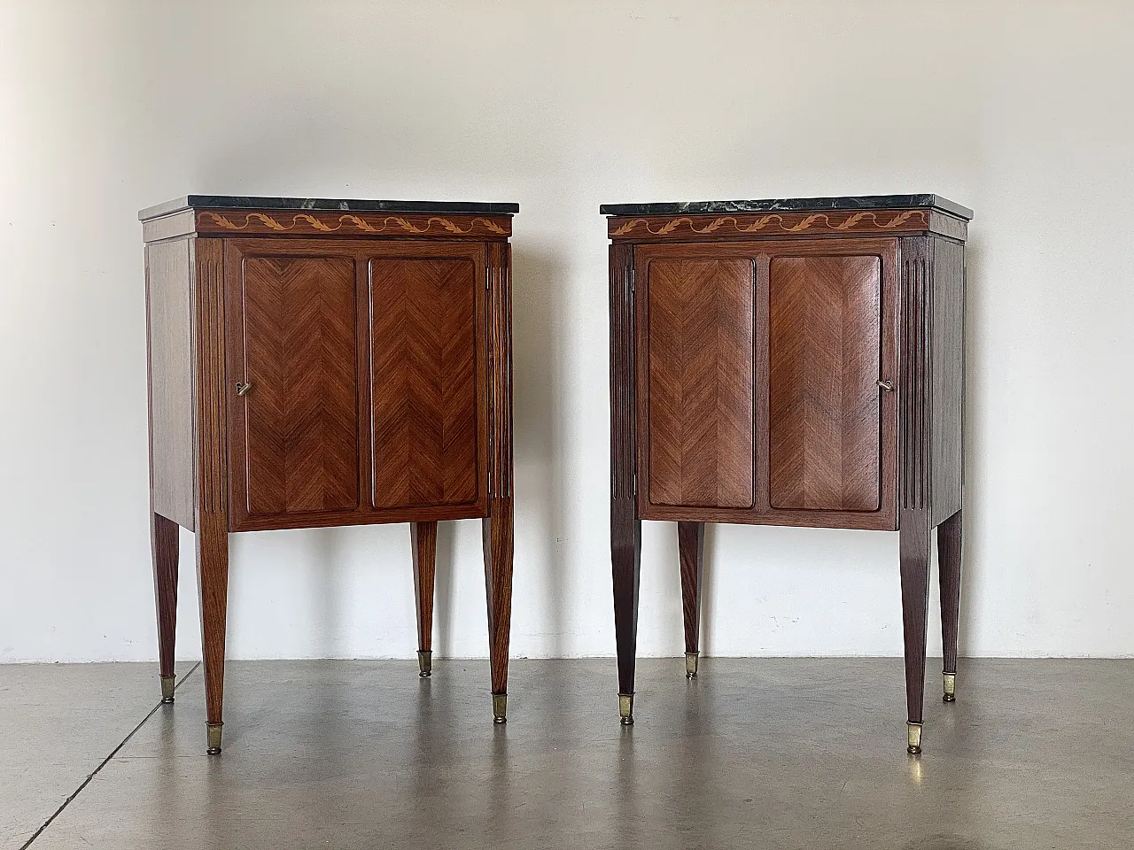 Pair of cabinets in the style of Paolo Buffa, 40s 9