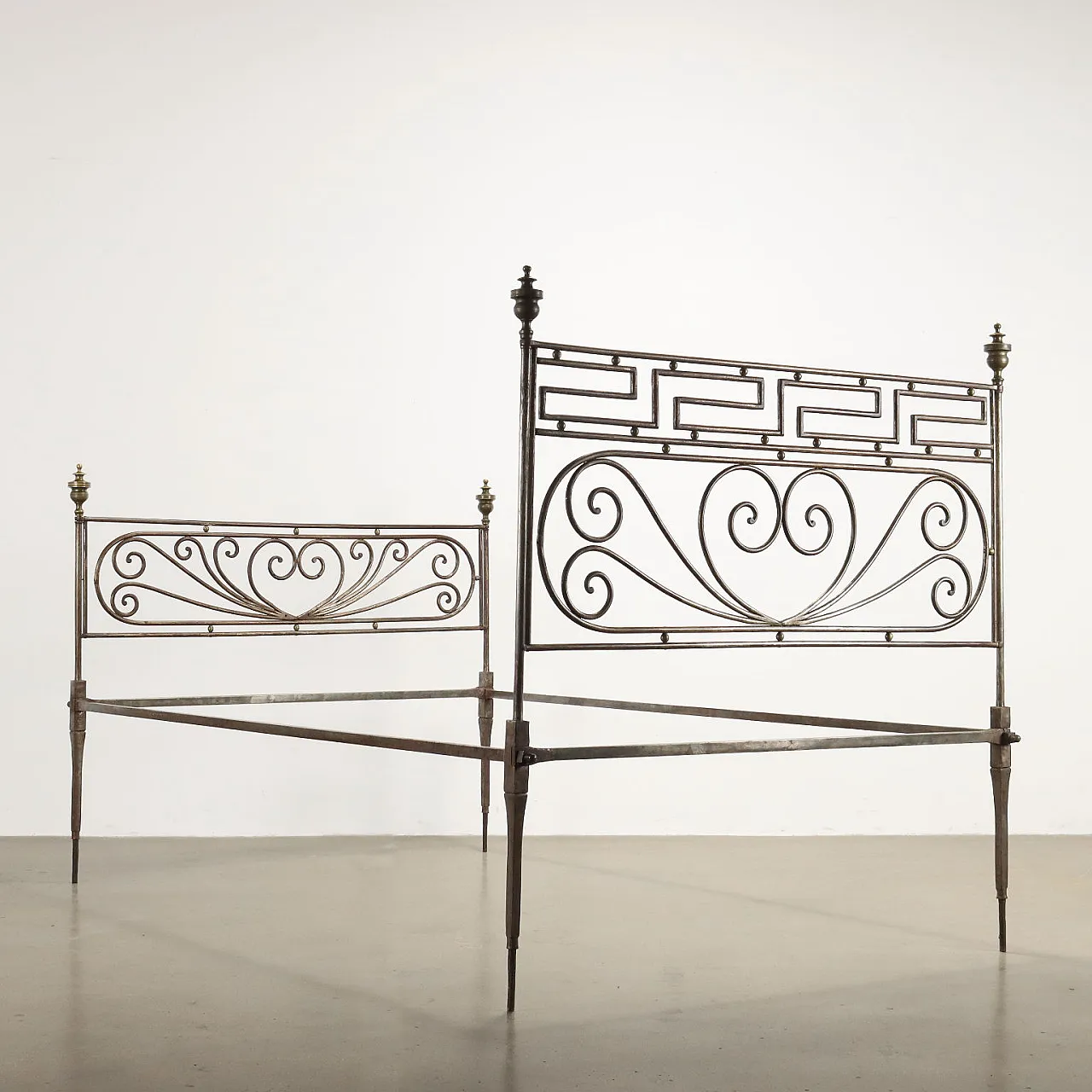 Wrought iron and bronze bed, early 19th century 9