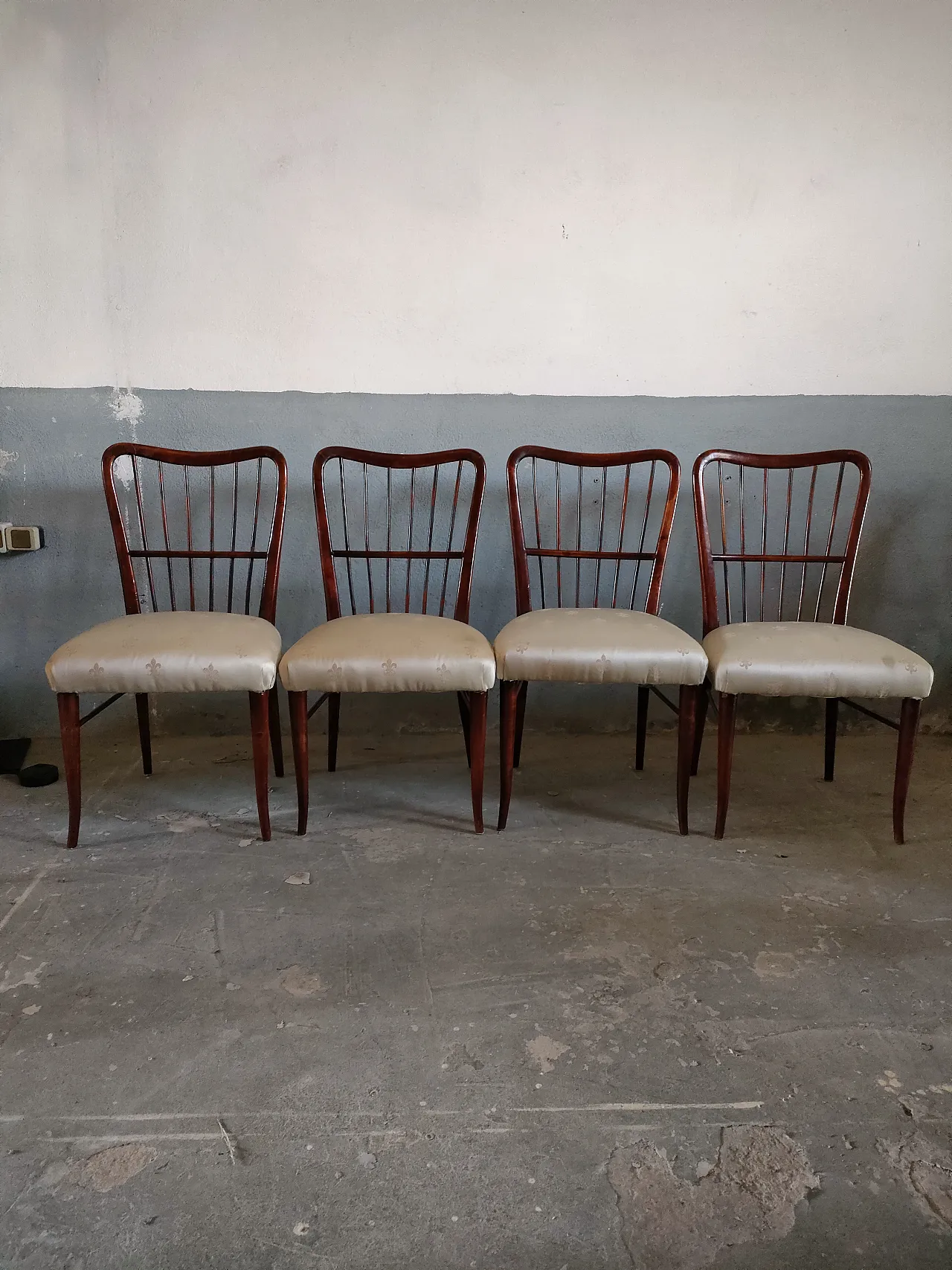 4 chairs by Paolo Buffa, 50s 3