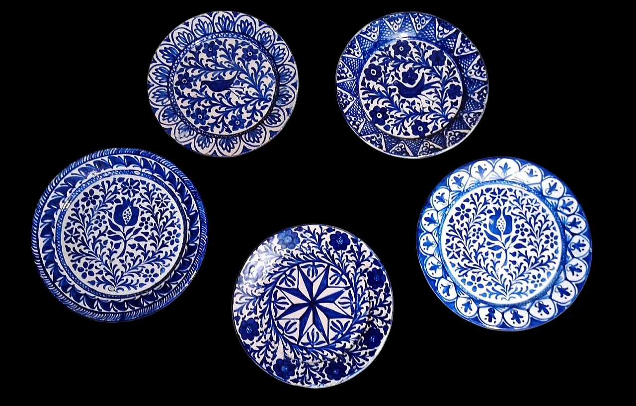 5 Ceramic plates with cobalt blue decoration, 1950s 3